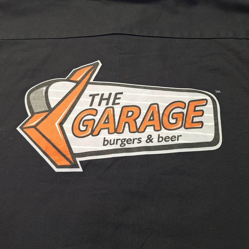 Red Kap Mens The Garage Burgers & Beer Work Shirt Black Short Sleeve Medium